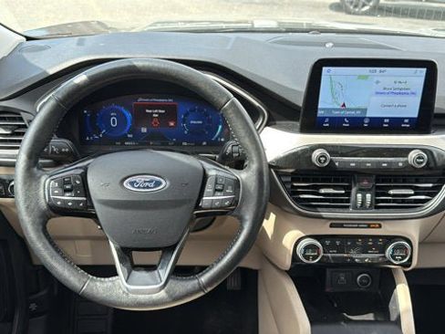 Used 2021 Ford Escape SEL w/ Technology Package AWD/4WD image 28