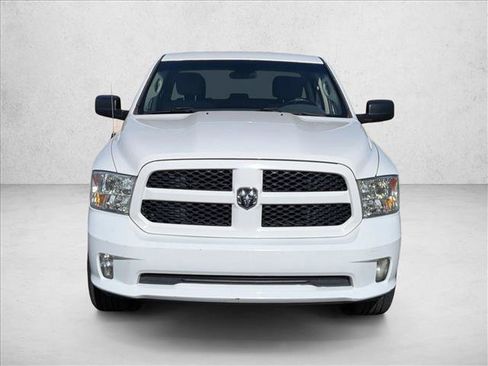 Used 2017 RAM 1500 Express image 2