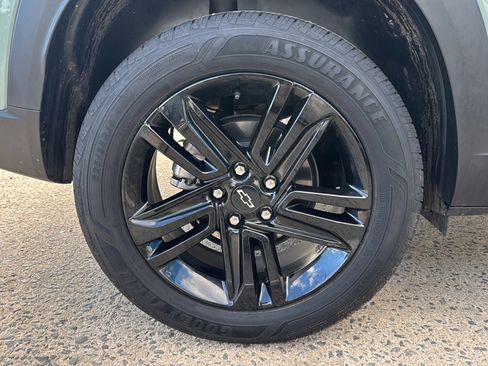 Used 2024 Chevrolet Trax ACTIV w/ Driver Confidence Package image 41