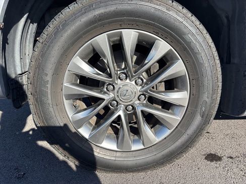 Used 2012 Lexus GX 460 image 9