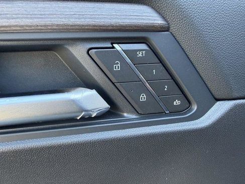 New 2026 GMC Acadia Denali w/ Super Cruise Package image 31