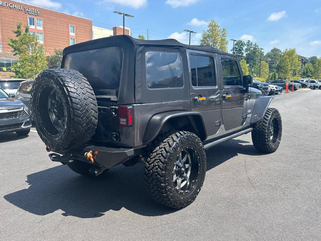 Used 2016 Jeep Wrangler Unlimited Sahara w/ Connectivity Group AWD/4WD image 7