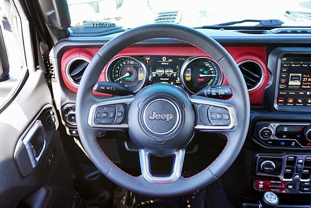 Used 2023 Jeep Wrangler Unlimited Rubicon 4xe AWD/4WD image 29