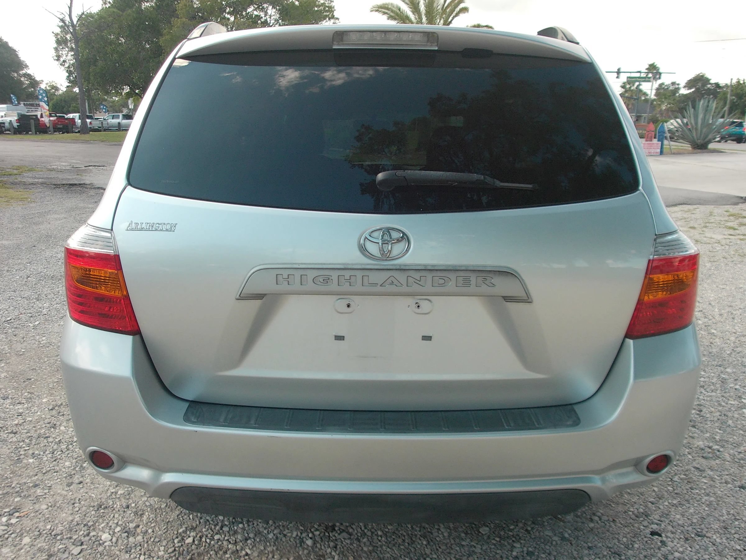 Used 2010 Toyota Highlander 2WD w/ 3rd Row Seat Pkg image 6
