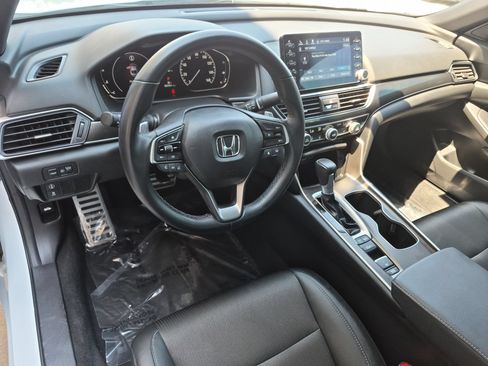 Certified 2022 Honda Accord Sport image 10