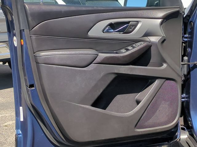 Used 2023 Chevrolet Traverse LT FWD image 25