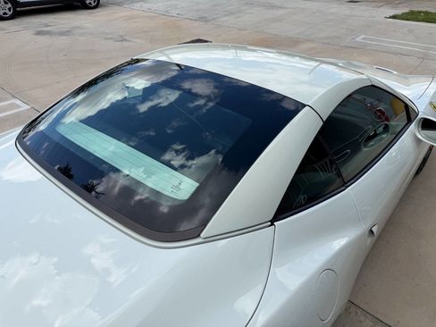 Used 2015 Ferrari California T RWD image 34