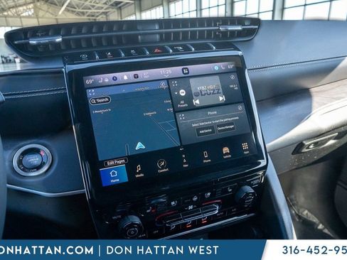 Used 2024 Jeep Grand Cherokee L Limited w/ Luxury Tech Group II image 7