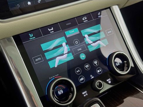 Used 2020 Land Rover Range Rover Sport HSE image 18