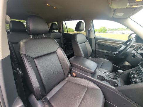 Used 2018 Volkswagen Atlas SE FWD image 33