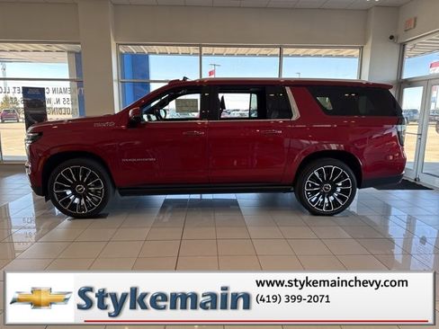 New 2026 Chevrolet Suburban High Country image 6