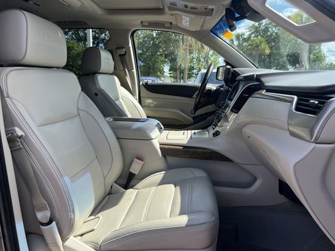 Used 2019 GMC Yukon XL Denali w/ Denali Ultimate Package AWD/4WD image 35