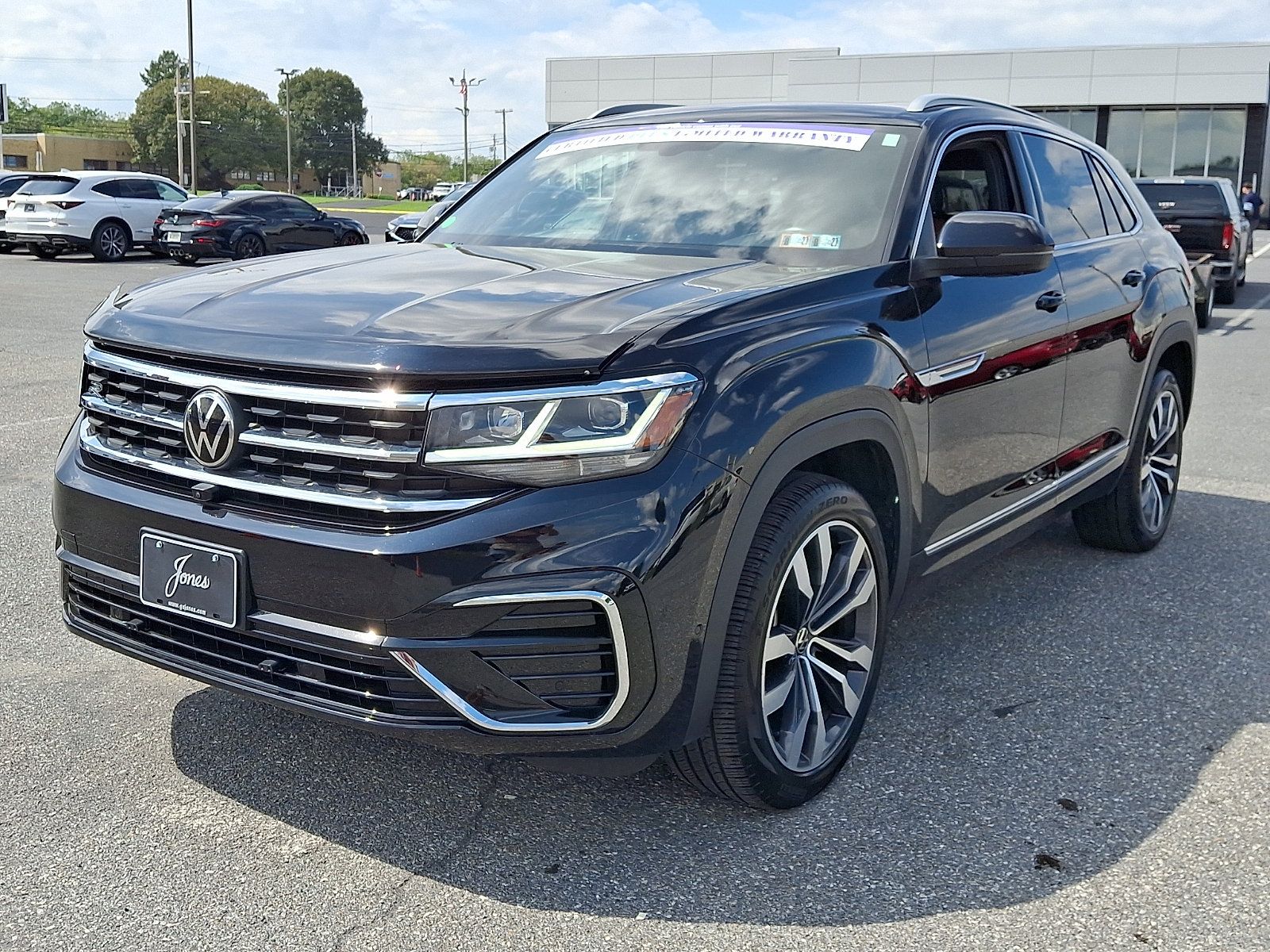 Used 2021 Volkswagen Atlas Cross Sport SEL Premium R-Line AWD/4WD image 3