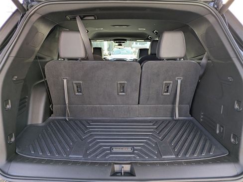 Used 2023 Chevrolet Traverse RS image 30