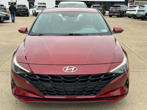 Used 2023 Hyundai Elantra SE image 8