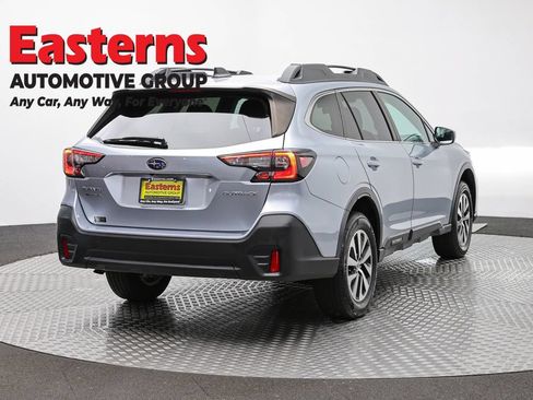 Used 2022 Subaru Outback Premium AWD/4WD image 5