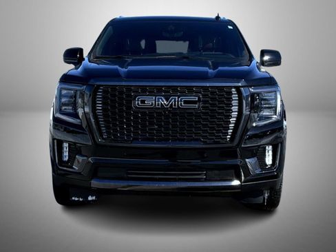 Used 2023 GMC Yukon Denali Ultimate image 2