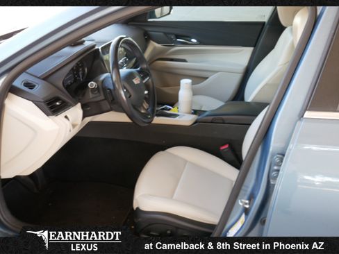 Used 2023 Cadillac CT4 Luxury RWD image 2