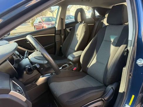 Used 2016 Hyundai Elantra GT image 11