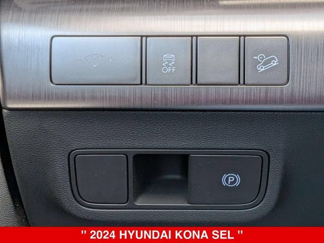 Used 2024 Hyundai Kona SEL AWD/4WD image 19