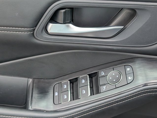 Used 2026 Nissan Rogue SL FWD image 21