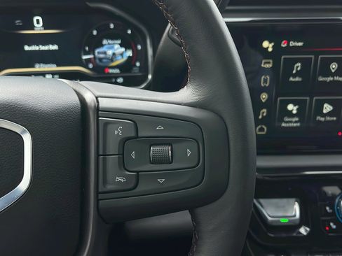 Used 2025 GMC Sierra 2500 AT4X w/ AT4X AEV Edition image 11