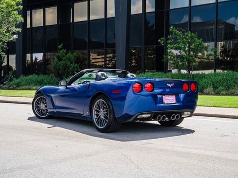 Used 2006 Chevrolet Corvette Convertible RWD image 50