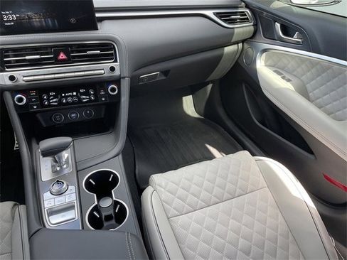Used 2025 Genesis G70 3.3T Advanced w/ Sport Prestige Package image 21