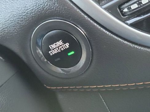 Used 2021 Chevrolet Trax LT w/ Driver Confidence Package image 17