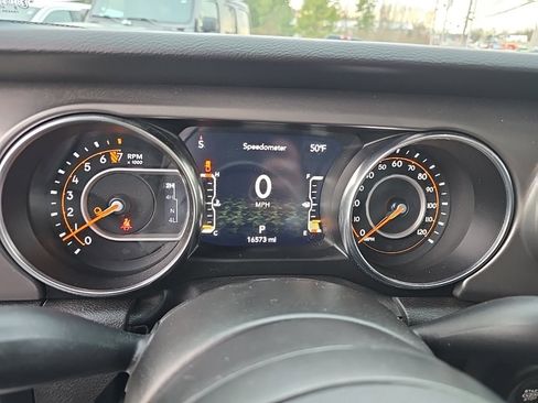 Certified 2023 Jeep Gladiator Willys image 27