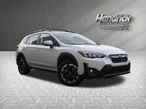 Used 2023 Subaru Crosstrek 2.0i Premium w/ Popular Package #3 image 2
