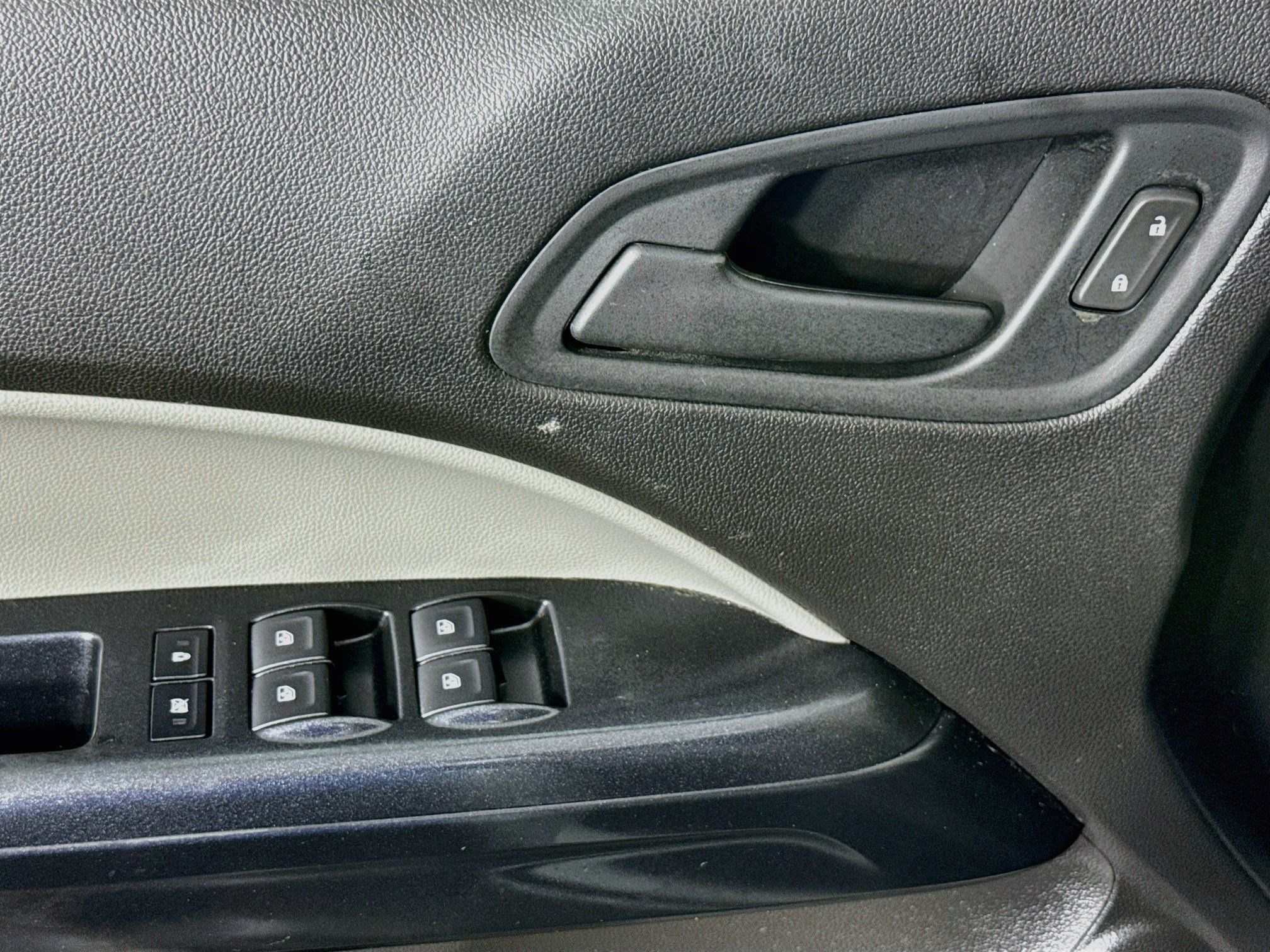 Used 2021 Chevrolet Colorado W/T RWD image 21