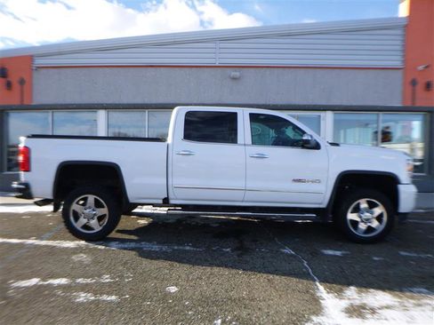 Used 2016 GMC Sierra 2500 SLT w/ All-Terrain HD Package image 5