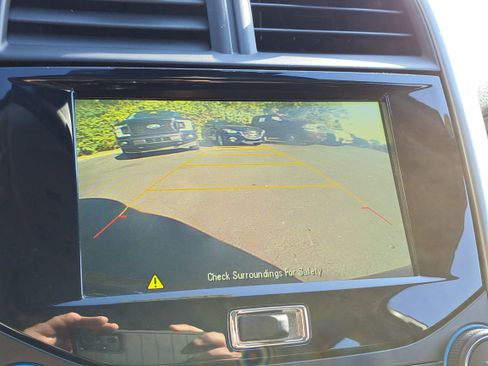 Used 2015 Chevrolet Malibu LT w/ Power Convenience Package image 22