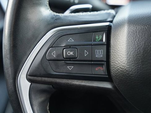 Used 2021 Jeep Grand Cherokee L Limited w/ Luxury Tech Group II image 17