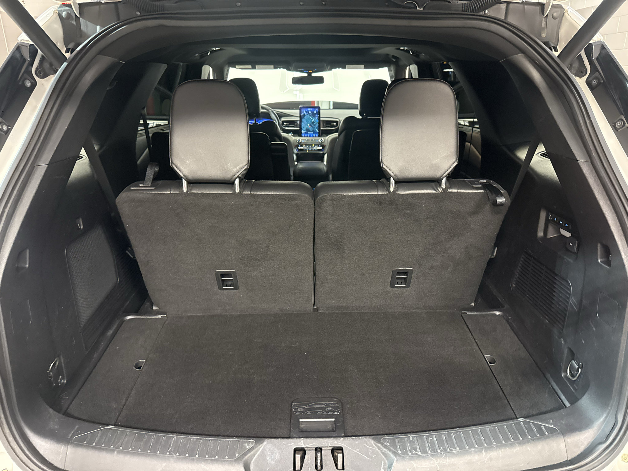 Used 2020 Ford Explorer ST w/ Premium Technology Package AWD/4WD image 25