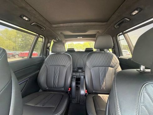 Used 2022 BMW X7 M50i AWD/4WD image 10