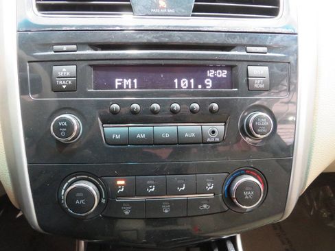 Used 2014 Nissan Altima 2.5 S image 15