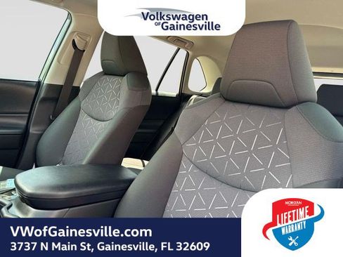 Used 2025 Toyota RAV4 XLE w/ Convenience Package FWD image 19