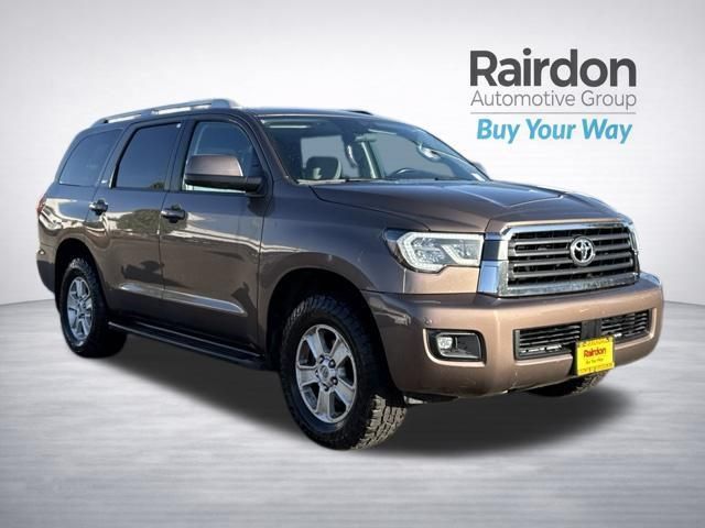 Used 2018 Toyota Sequoia SR5 w/ Carpet Mat Package AWD/4WD image 9