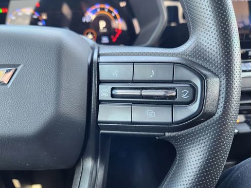 Used 2024 Chevrolet Colorado W/T RWD image 26