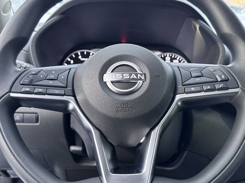 New 2025 Nissan Sentra SV image 18