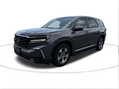 Used 2025 Honda Pilot EX-L image 7