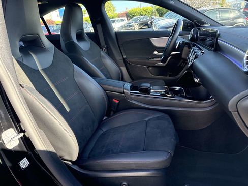 Used 2023 Mercedes-Benz CLA 250 4MATIC image 21