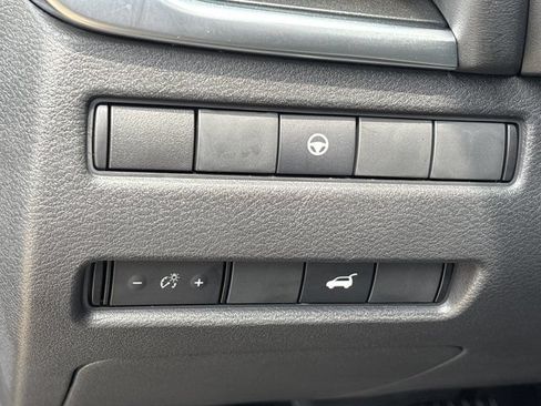 Used 2023 Nissan Rogue SV w/ SV Premium Package AWD/4WD image 22