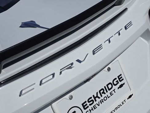 Used 2022 Chevrolet Corvette Stingray Preferred Cpe w/ Chrome Exterior Badge Package image 14