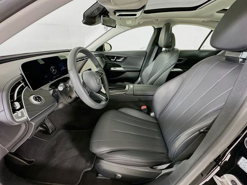 Used 2025 Mercedes-Benz E 350 Sedan image 22
