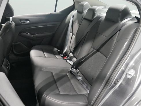 New 2025 Nissan Altima 2.5 SL FWD image 11