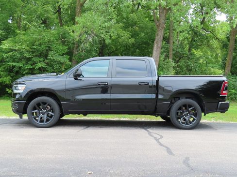 Used 2024 RAM 1500 Laramie AWD/4WD image 5