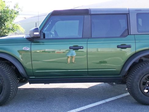Used 2024 Ford Bronco Wildtrak AWD/4WD image 2